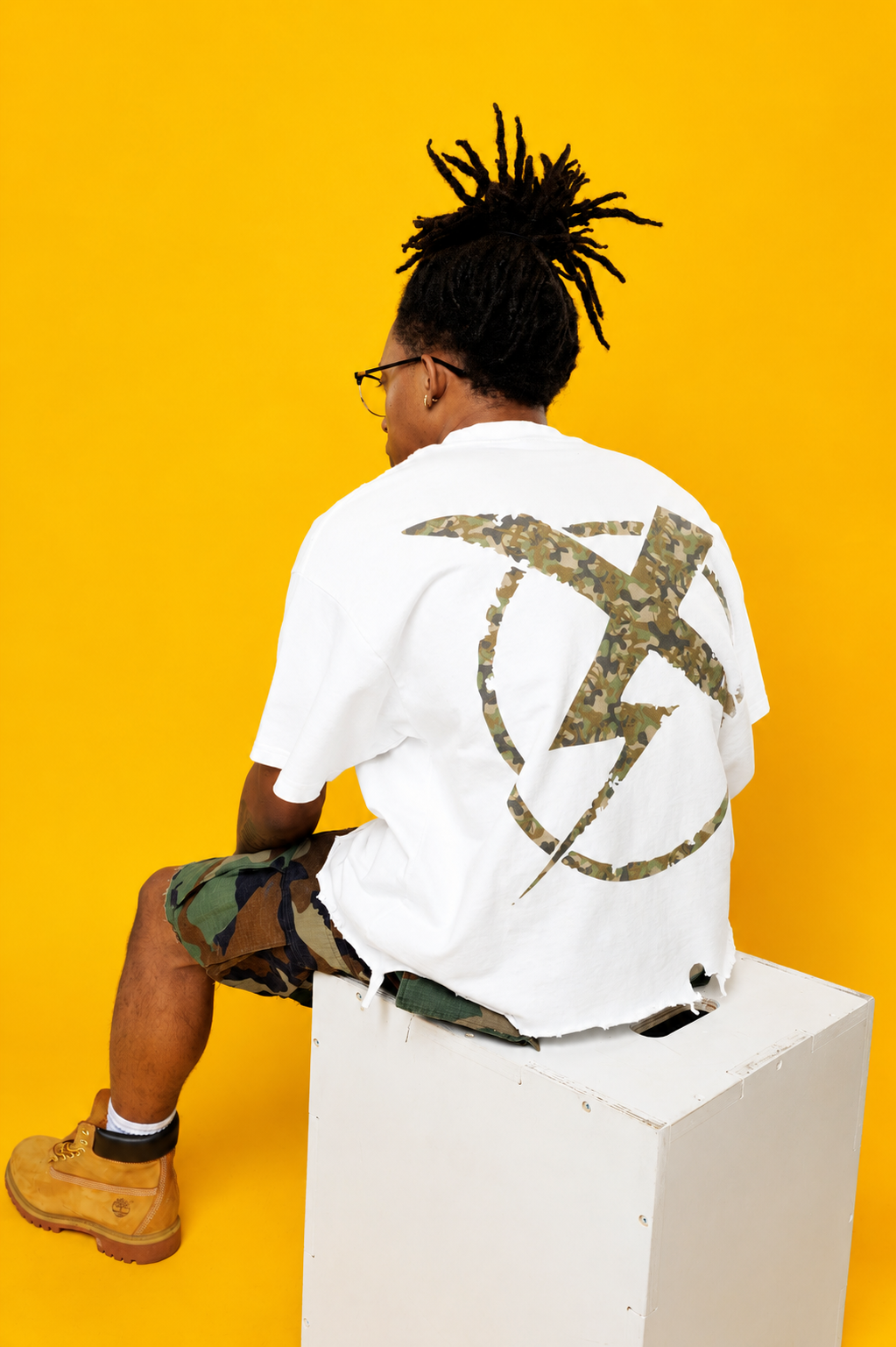RAMBO DISTRESSED TEE