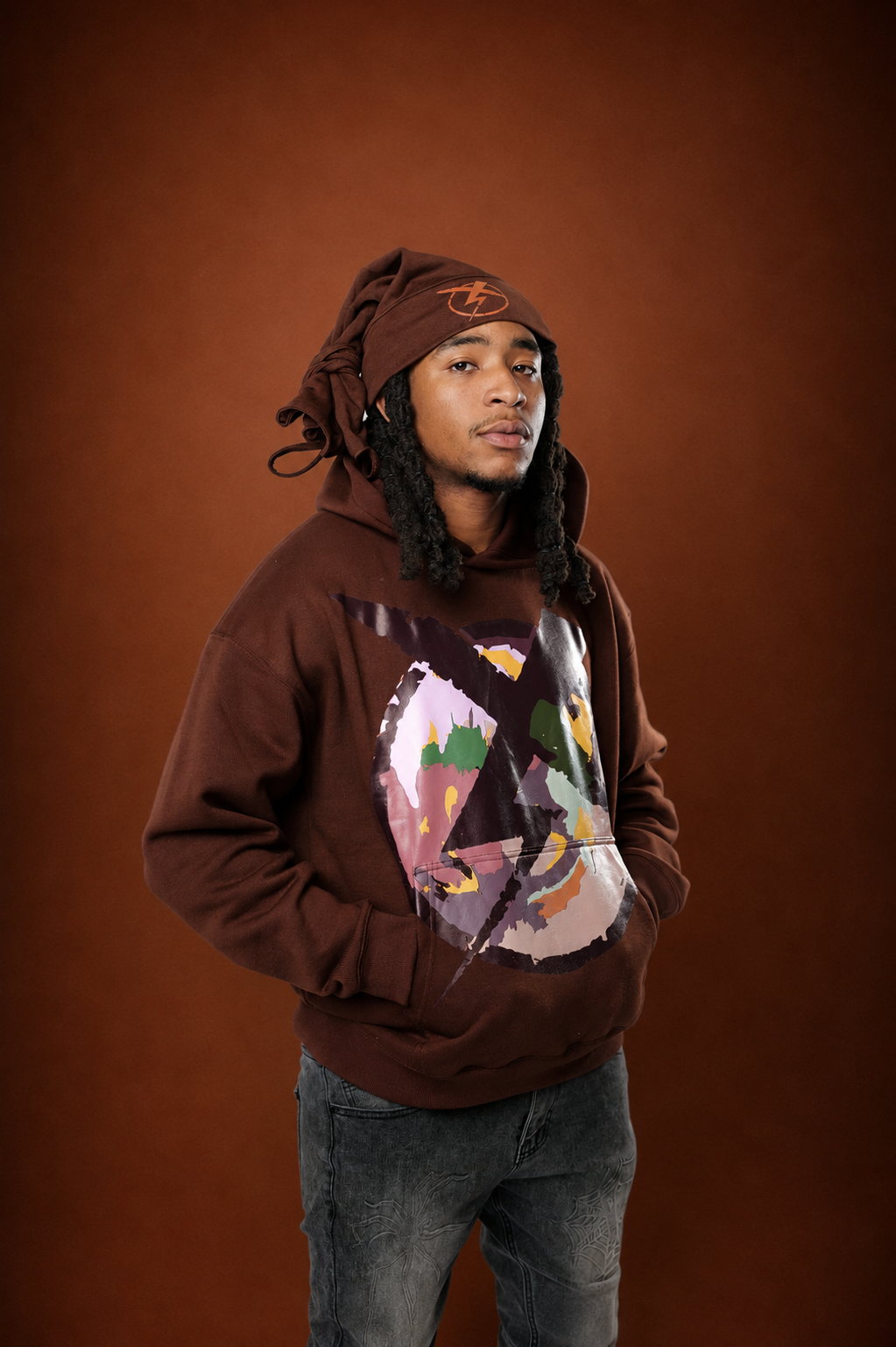 BROWN TIE BEANIE